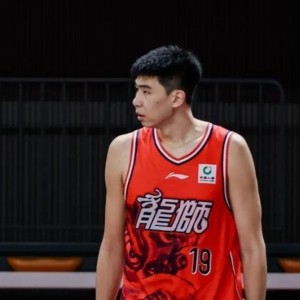 优直播-给机会就爆！徐昕轰24分14板统治加时赛，低位蜕变，杜锋真不会用